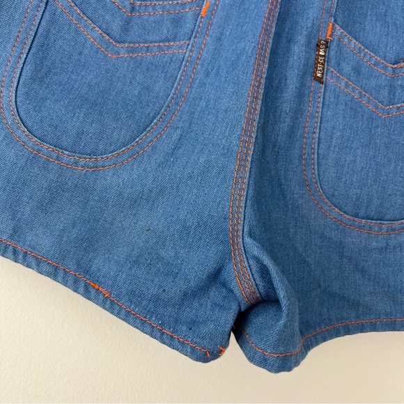 Vintage 70’s Nest-Ce Pas High Rise Belted Denim Shorts Rare - Picture 9 of 14